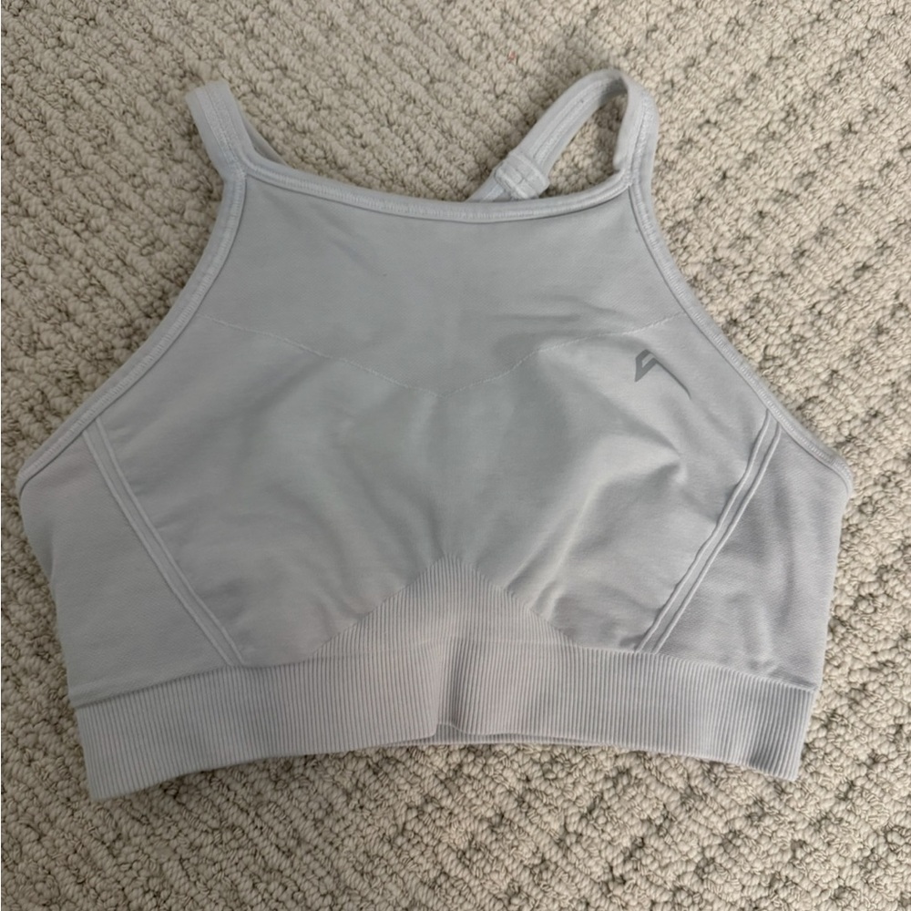 Women’s oner active sports bra m